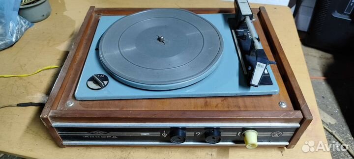 Электрофон Аккорд 201