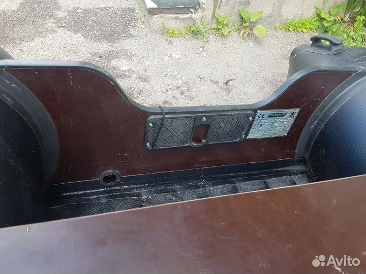 Лодка Gladiator 320