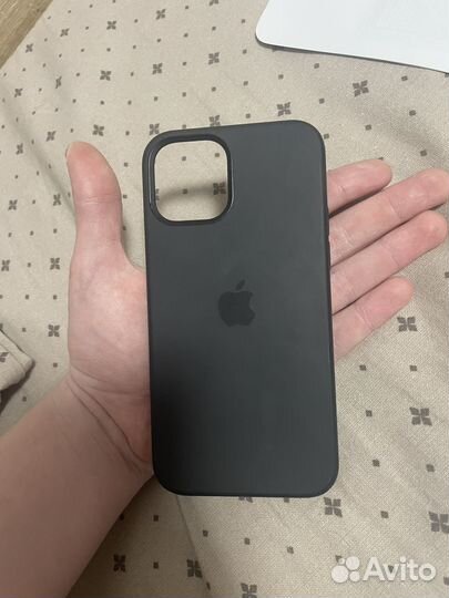 Чехол на iPhone 12