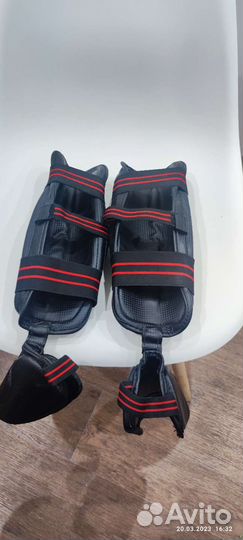 Защита ног для кикбоксинга, каратэ