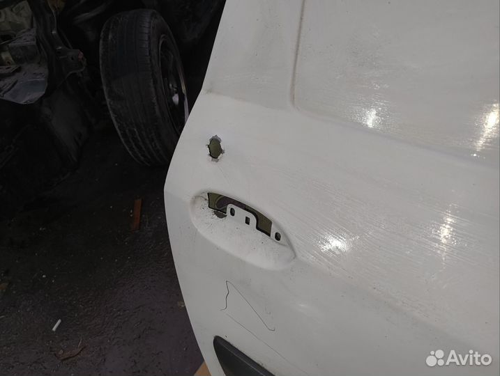 Дверь задняя правая LADA Largus