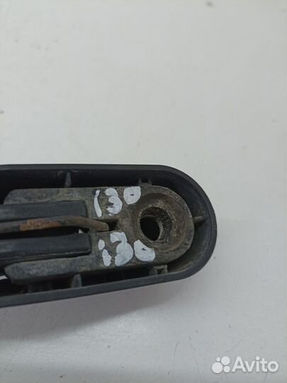 Поводок стеклоочистителя задний (хэтчбек)