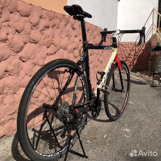 Карбоновый шоссейный велосипед kuota