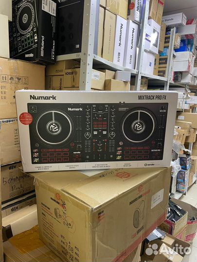 DJ-контроллер Numark Mixtrack Pro FX В наличии