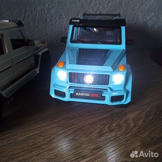 Инерционная машинка с дымом Mersedes Brabus