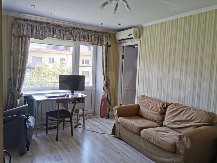 3-к. квартира, 42 м², 5/5 эт.