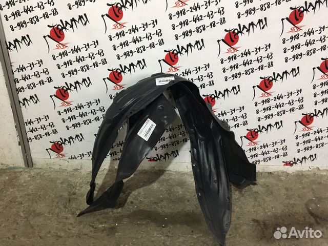 Подкрылок передний правый toyota hilux vigo
