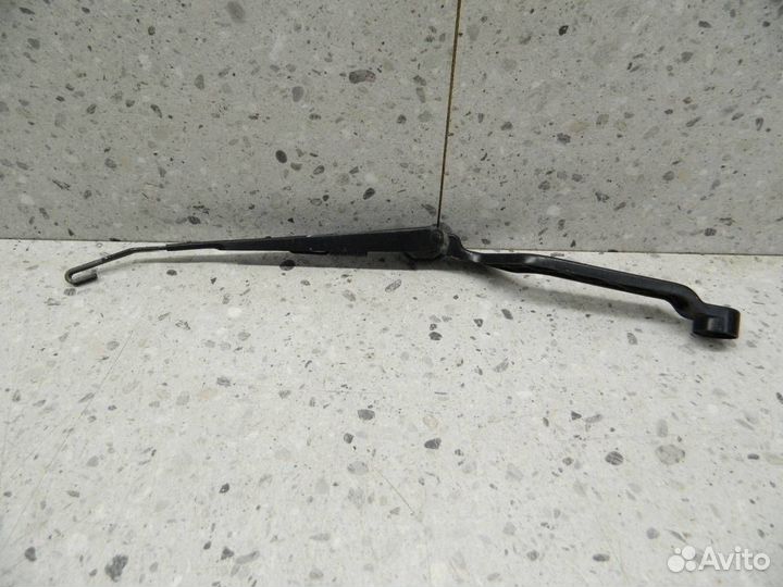 Поводок стеклоочистителя передний левый Honda Pilo