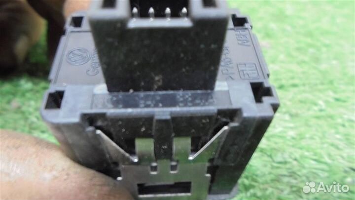 Кнопка освещения панели приборов VW Passat CC 200