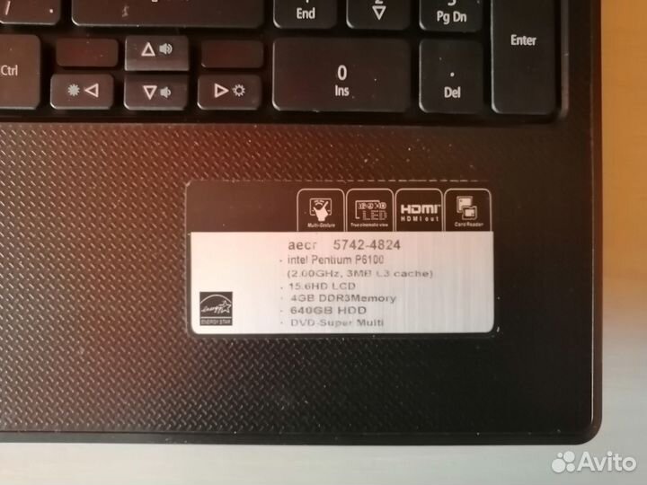 Продам ноутбук в нерабочем состоянии