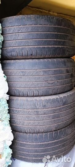 Michelin Latitude Tour HP 235/60 R16