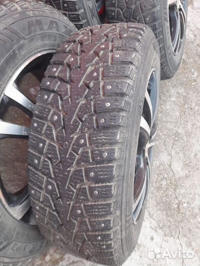 Maxxis ArcticTrekker NP3 185/65 R15