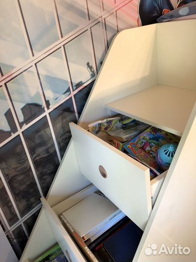 Кровать детская двухъярусная