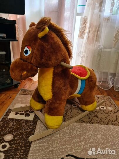 Детская качалка лошадь