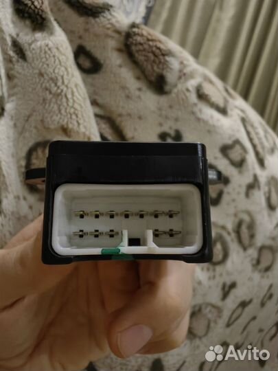 Датчик подогрева сидений HyundaiSolaris