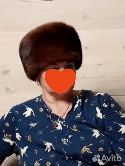 Шапки норковая и песцовая