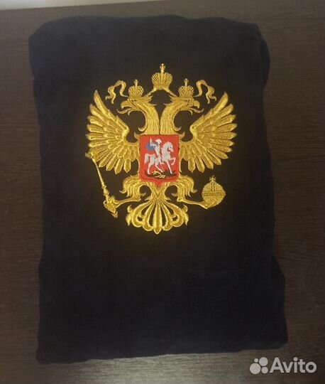 Махровый халат на заказ с вышивкой