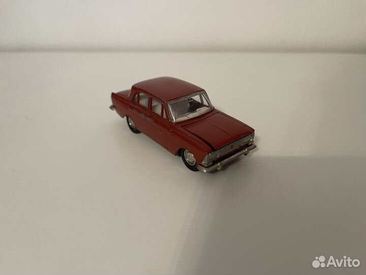 Модель автомобиля Москвич. СССР. Металл
