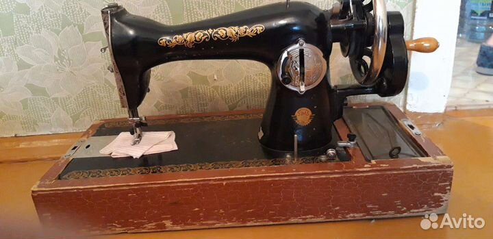 Швейная машинка пмз им. Калинина