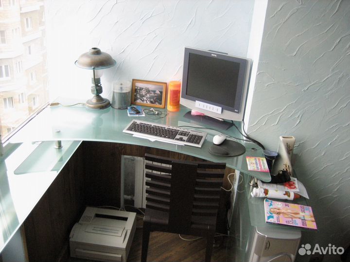 Мебель из нержавеющей стали и стекла