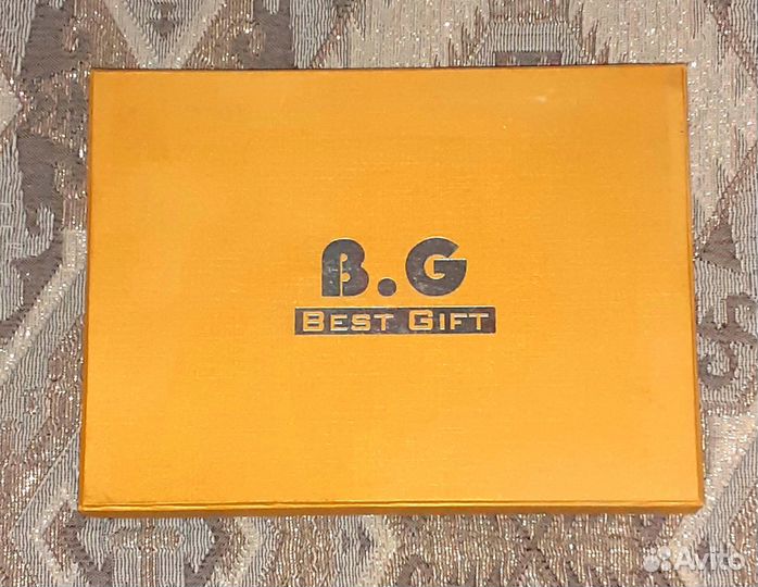 Подарочный набор: фляжка,компас,воронка,открывалка