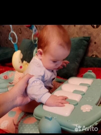 Развивающий коврик с пианино