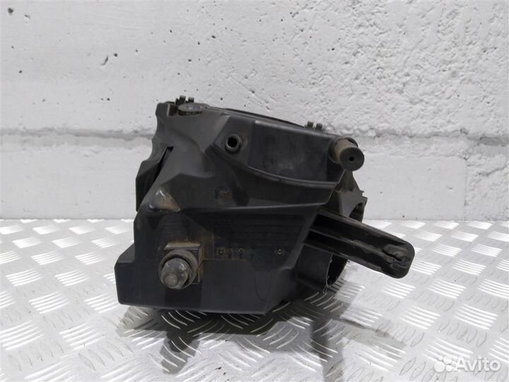 Корпус воздушного фильтра Audi A6 C6 4F0133835AH