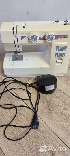 Швейная машина janome TM2016