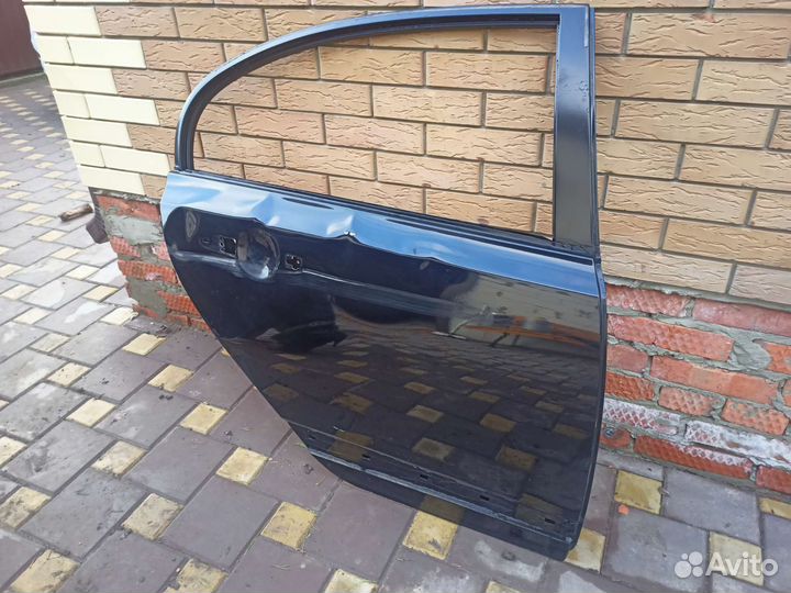 Дверь задняя правая Хонда civic 8 4D