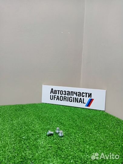 Сливная пробка поддона двигателя