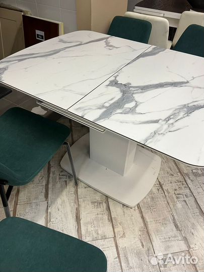 Кухонный стол