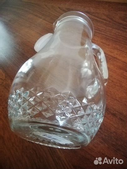 Кувшин стекло 1.5 литра с крышкой