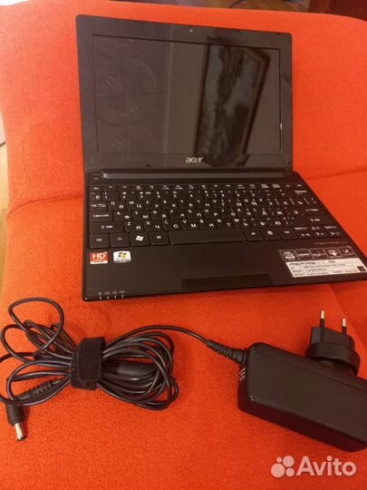 Нетбук Acer aspire one 522