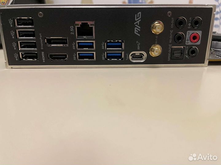 Материнская плата MSI b560 tomahawk wi-fi