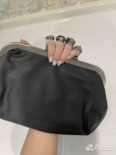 Клатч с черепами новый