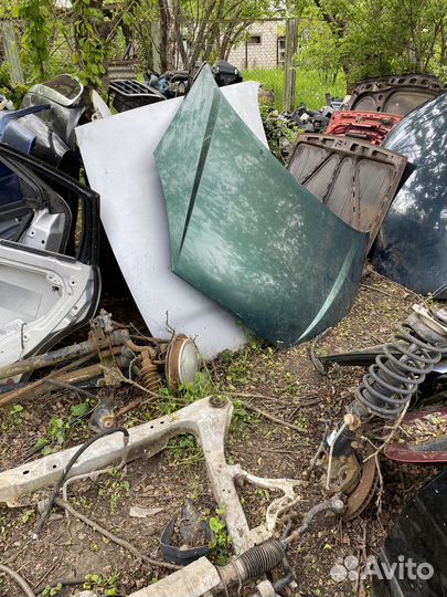 Капот Фокус 1 с петлями