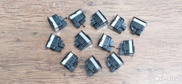 Кнопка стеклоподъемника Mercedes Benz