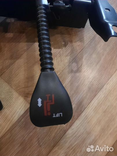 Крепление для игрового кресла