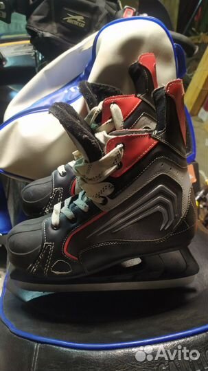 Коньки хоккейные 41 размер