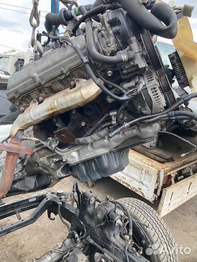 Двигатель 2UZ-FE