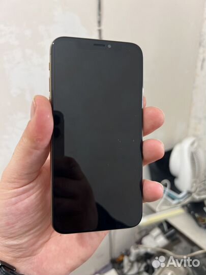 iPhone Xs, 64 ГБ