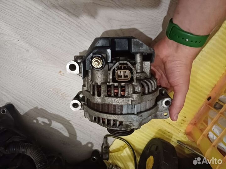 Генератор на Escape,mazda MPV, Tribute