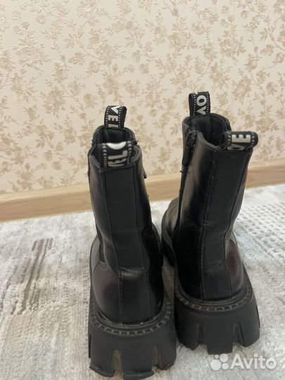 Ботинки осенние для девочки