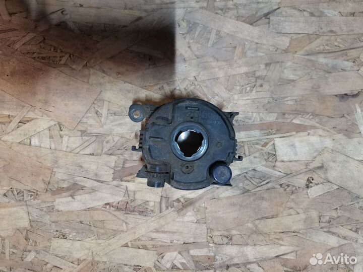 Фара противотуманная 8200074008 Valeo