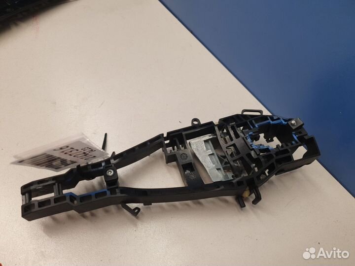 Кронштейн ручки двери передней правой BMW 3 F30 20