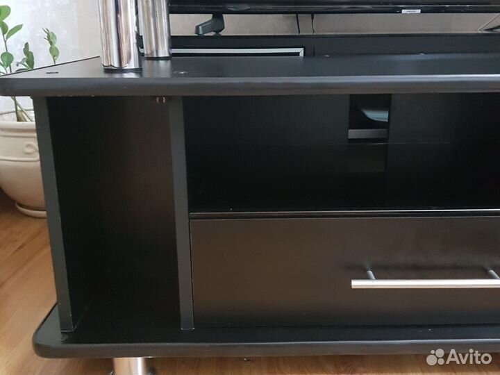 Подставка под телевизор б/у