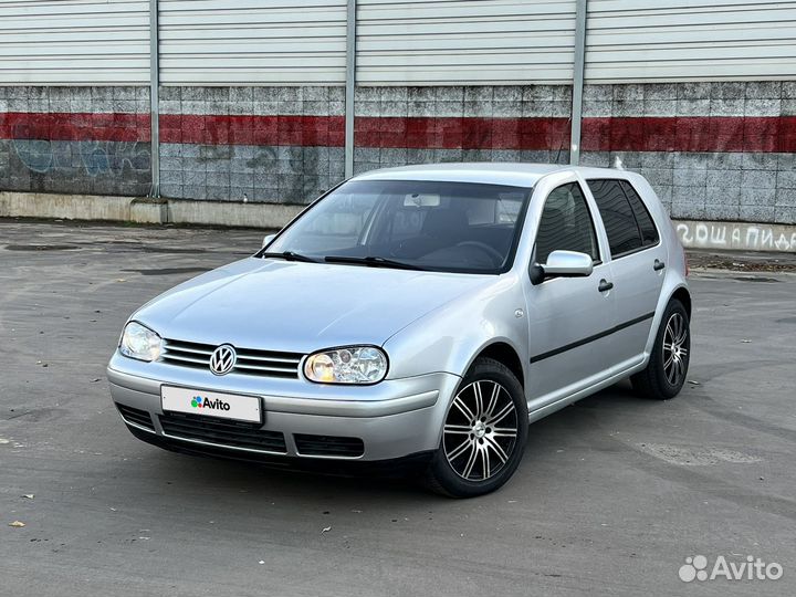 Volkswagen Golf 1.6 AT, 2002, 220 000 км
