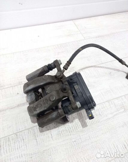 Суппорт задний правый Hyundai Santa Fe 4