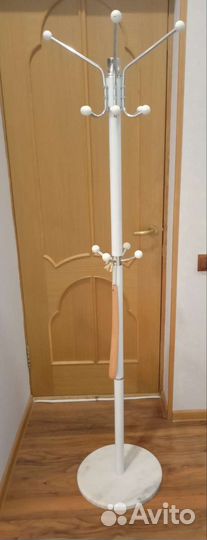 Вешалка для одежды напольная