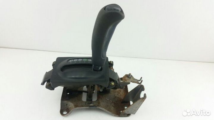 Селектор АКПП Mitsubishi Galant E56A 4G64 1995